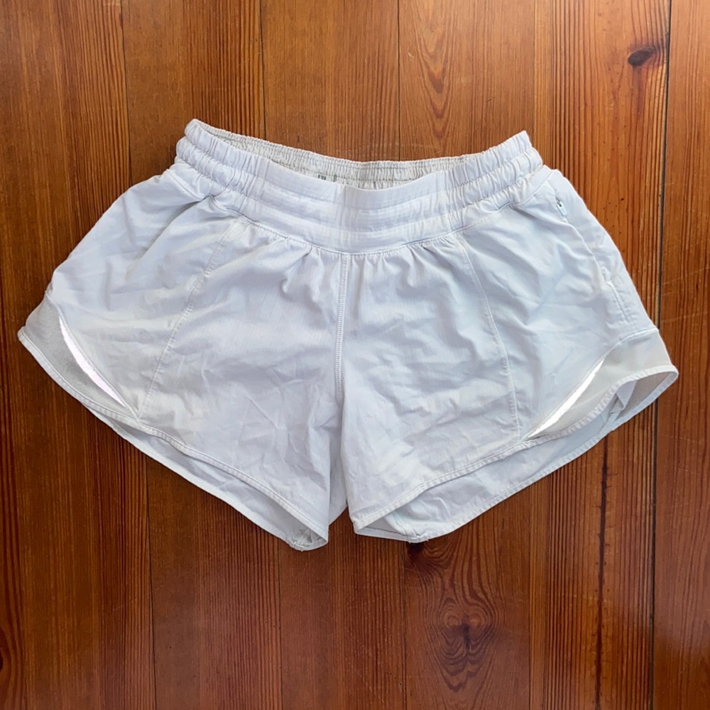lululemon hotty hot shorts size 4 long/4”